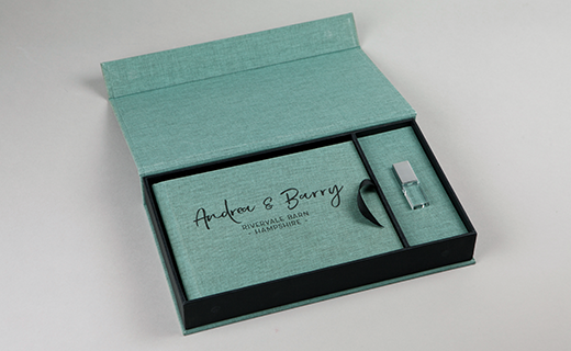 Linen Photo Book & USB Box Image